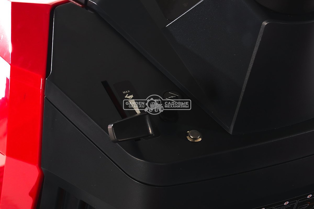 Садовый трактор ZimAni TC107HVD (PRC, Loncin 586 куб.см., гидростатика, дифференциал, травосб. 320 л, шир. кошения 107 см, LED панель, 195 кг)