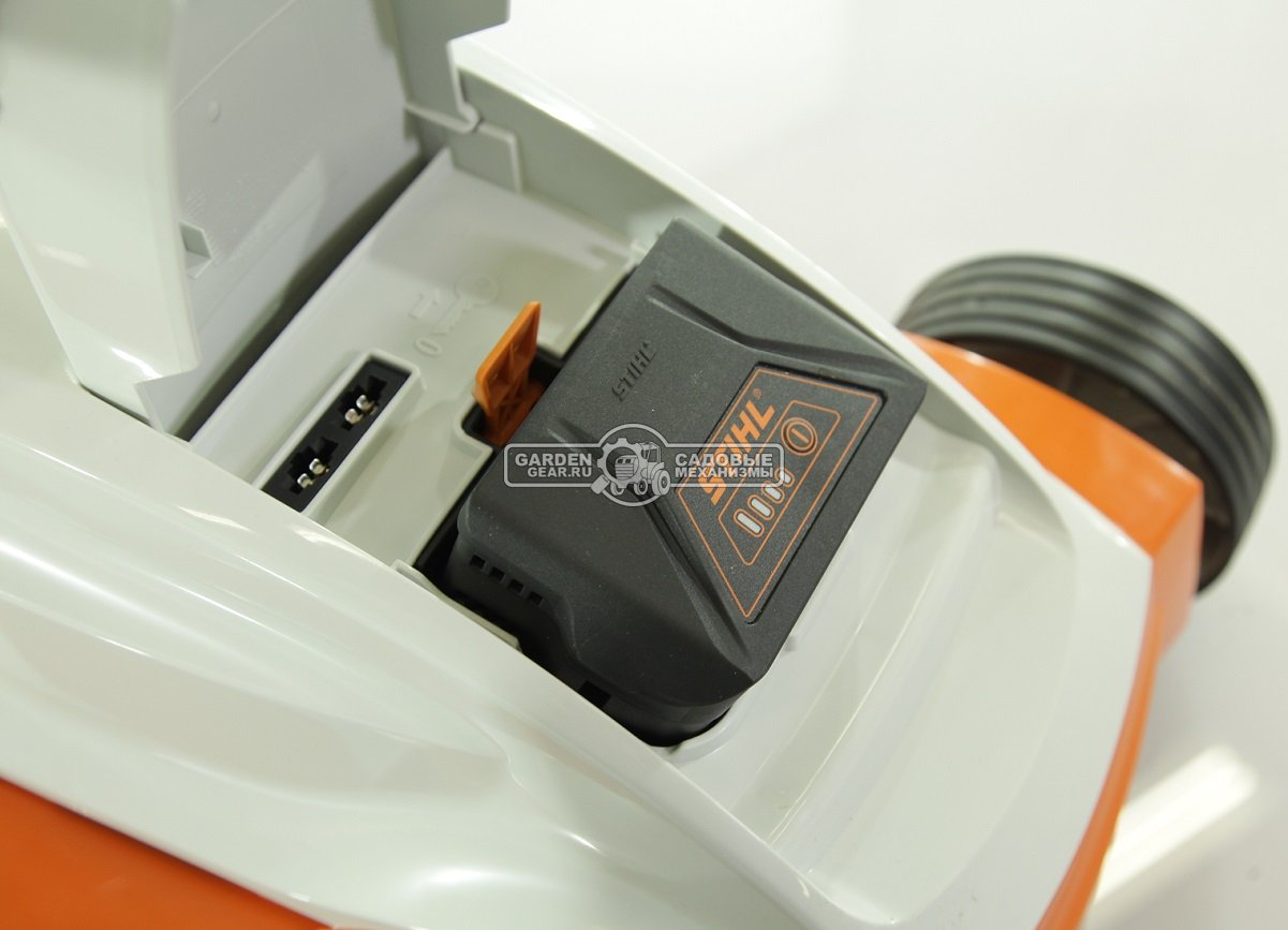 Газонокосилка аккумуляторная Stihl RMA 235.0 без АКБ и ЗУ (AUT, Compact 36В, 33 см., несамоходная, травосборник 30 л., пластик, 14 кг.)