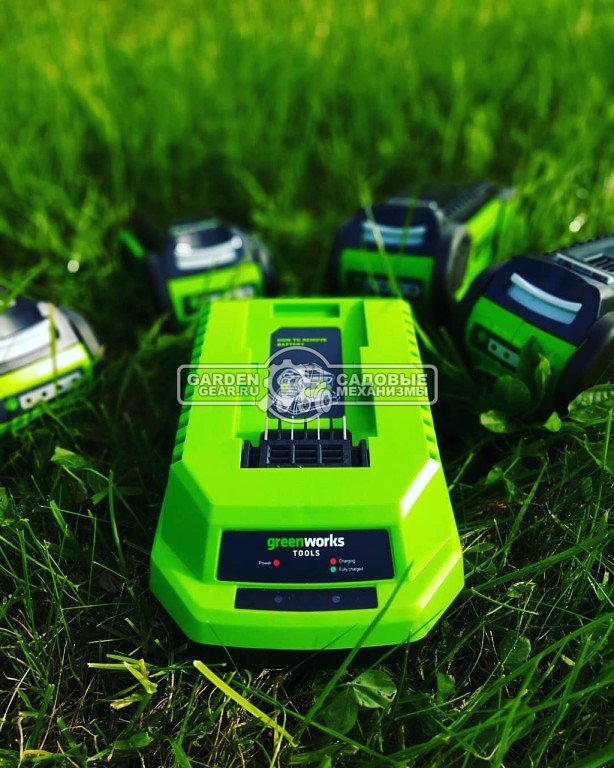 Зарядное устройство GreenWorks G40C для аккумуляторов 40В (снято с производства)