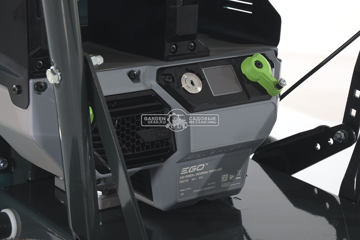 Садовый пылесос аккумуляторный Remarc LS 5000 BE cамоходный (2 аккумулятора 56 В, 12 А/ч, зарядное устройство, 87 кг.)