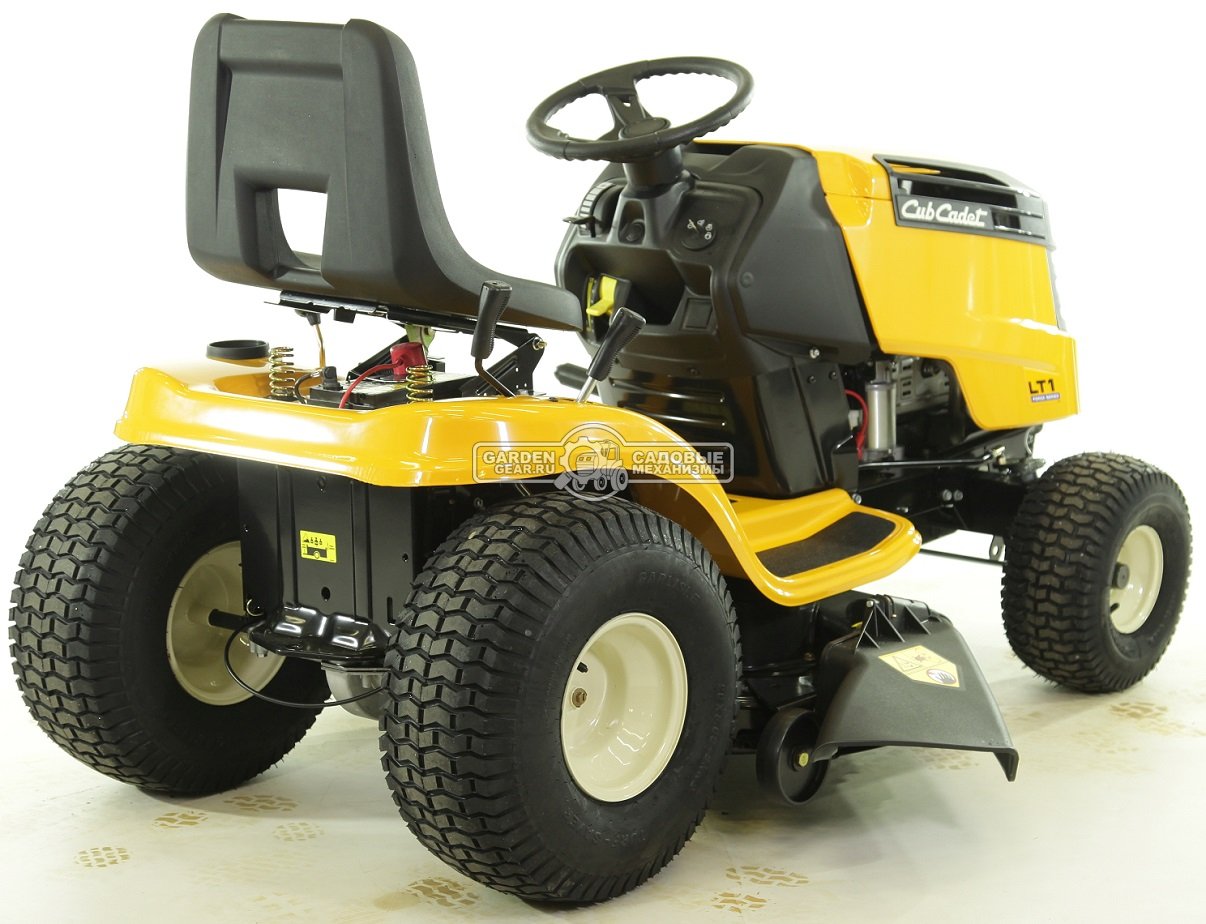 Садовый трактор Cub Cadet LT1 NS96 (USA, Cub Cadet, 439 куб.см., механика, боковой выброс, ширина кошения 96 см., 151 кг.)