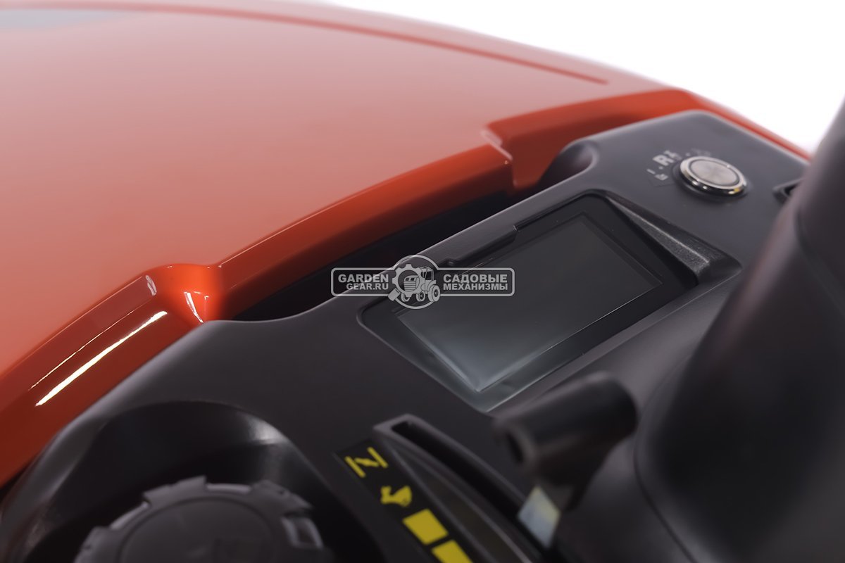Садовый трактор Yard Fox Optima T 108 SDH (PRC, Loncin V-Twin 586 куб.см., гидростатика, боковой выброс, ширина кошения 108 см, 200 кг)