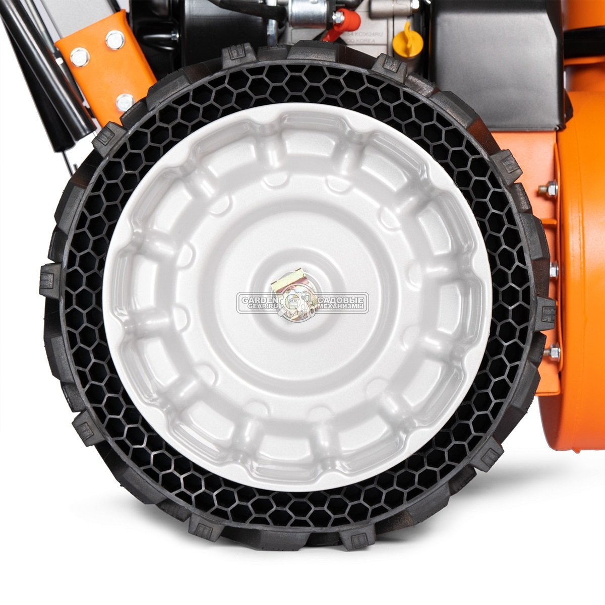 Снегоуборщик Daewoo DAST 8570 (LCT) (PRC, 67 см., Daewoo WXE300, 260 куб.см., запуск от аккумулятора, скорости 6/2, колеса EX-ICE, 103 кг.)