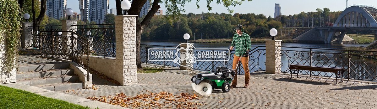 Подметальная машина Caiman SM 1000W с зимней щеткой (GER, Honda GXV160, 163 куб.см., ширина 100 см., диаметр 33 см., 5 вперед с вариатором, 82 кг.)