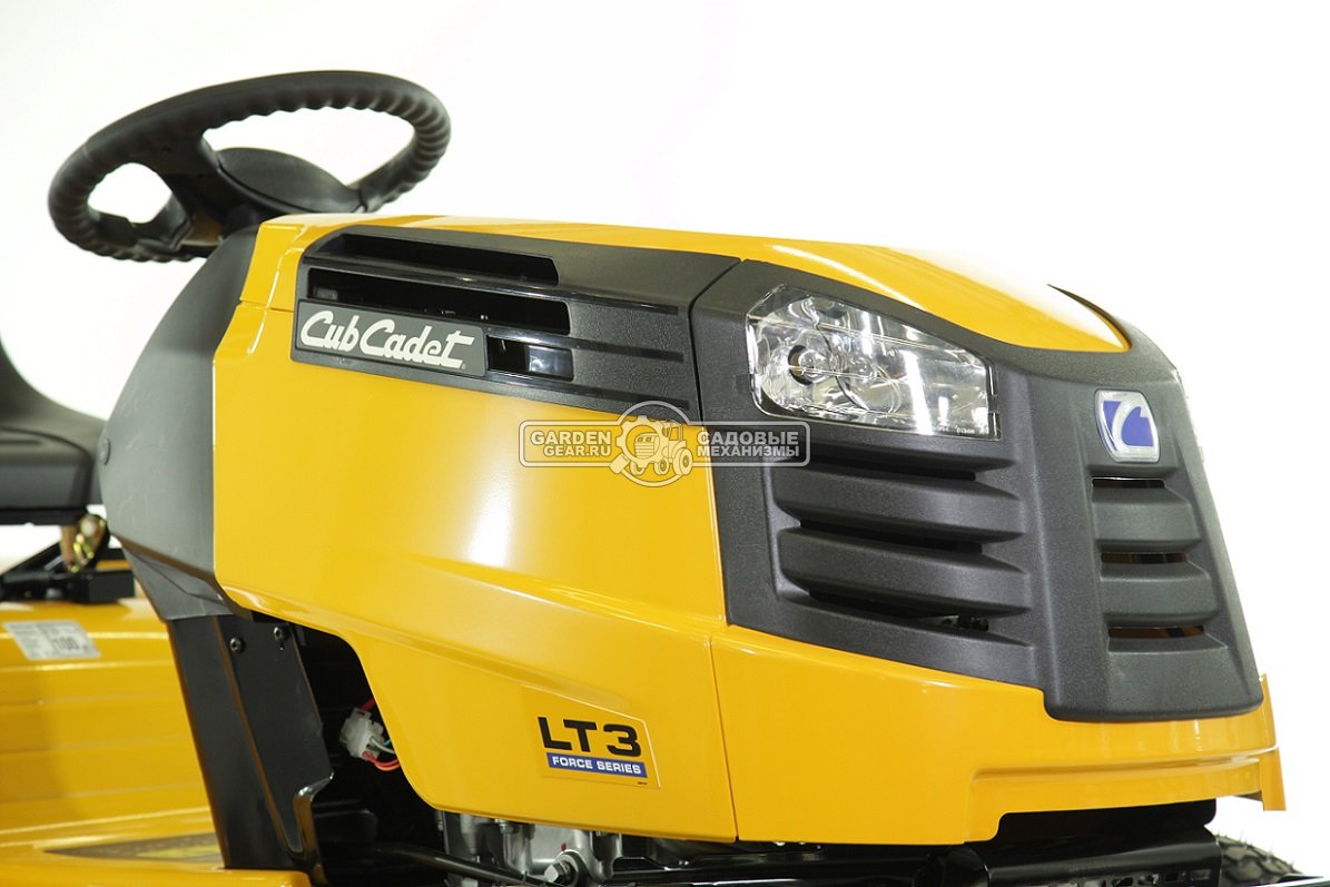 Садовый трактор Cub Cadet LT3 PS107 (USA, Cub Cadet 679, V-Twin, 679 куб.см., гидростатика, боковой выброс, ширина кошения 107 см., 175 кг.)