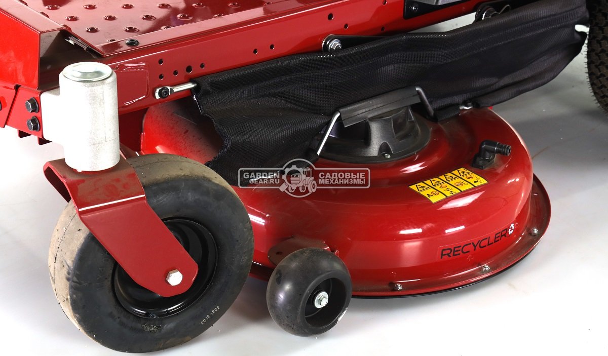 Садовый райдер Toro TimeCutter 74685 с нулевым радиусом разворота (USA, Toro, 452 куб.см., гидростатика, ширина кошения 107 см, 232 кг)