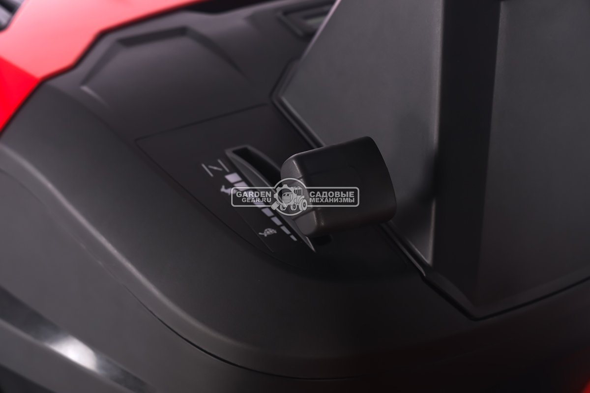 Садовый трактор Evoline TRG 98 M (PRC, Loncin 452 куб.см., механика, ширина кошения 96 см, боковой выброс, 182 кг)