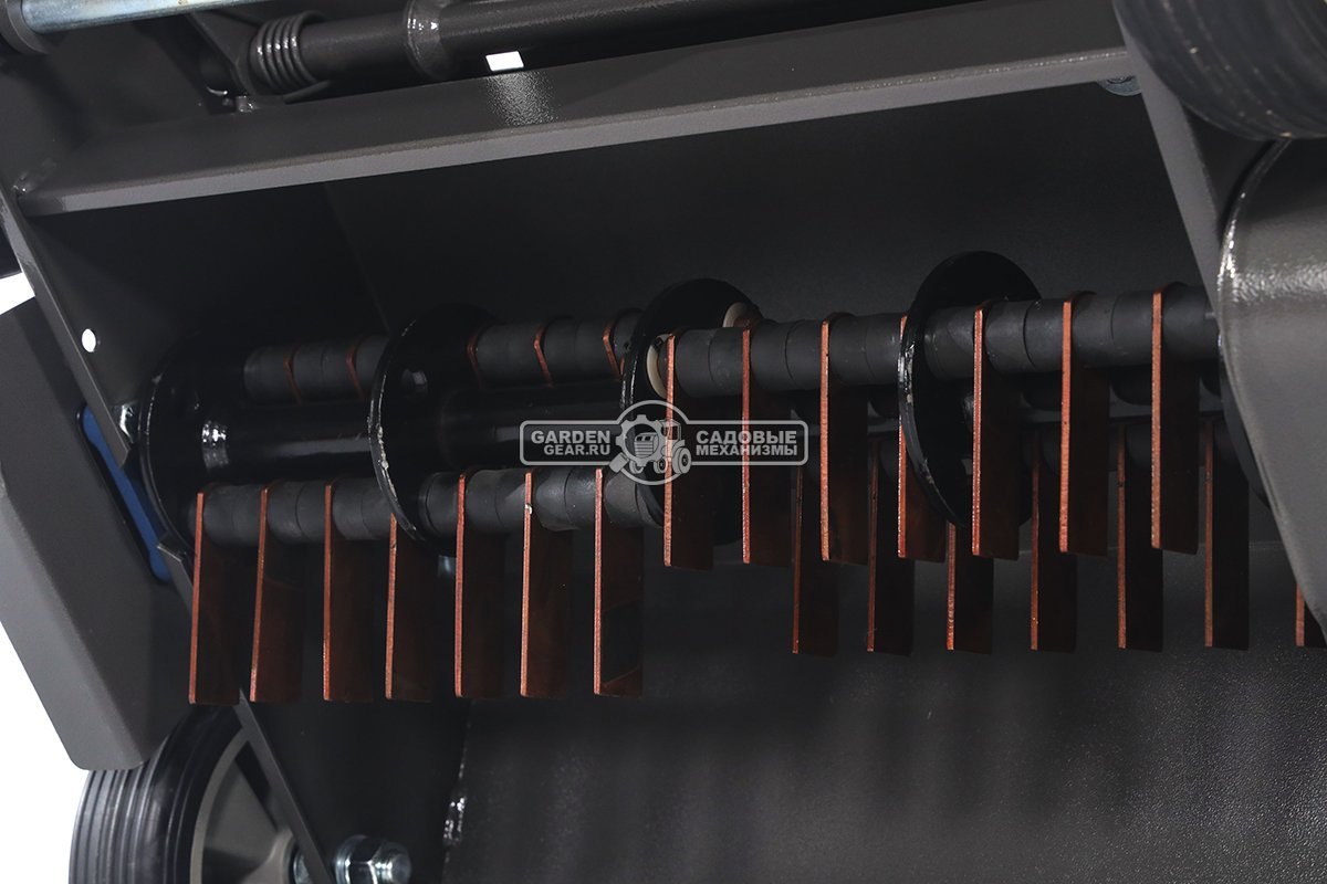 Вертикуттер - аэратор бензиновый Caiman Edgar 60CL (RUS, Caiman Engine, 196 куб.см., сталь, 46 см., 58 кг.)