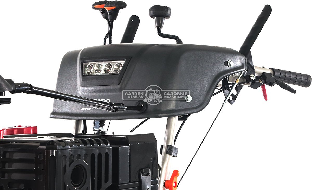 Снегоуборщик Daewoo DAST 430 гусеничный (PRC, 76 см, Daewoo WXE 350, 310 см3, запуск от аккумулятора, фара, гусеницы Arctic track, 125 кг.)