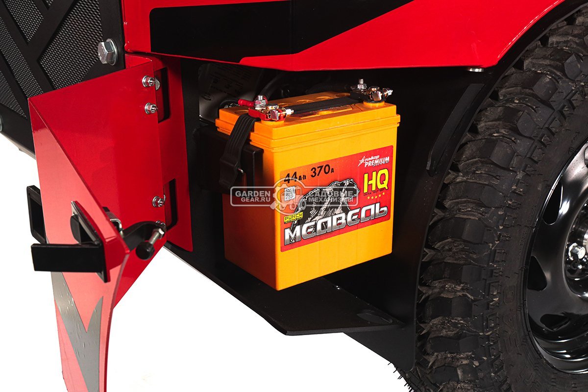 Мини-погрузчик шарнирно сочленённый RED RBF-03 Zongshen GB750EFI 30 л.с., грузоподъемность до 700 кг., ковш 150 л., 1270 кг.