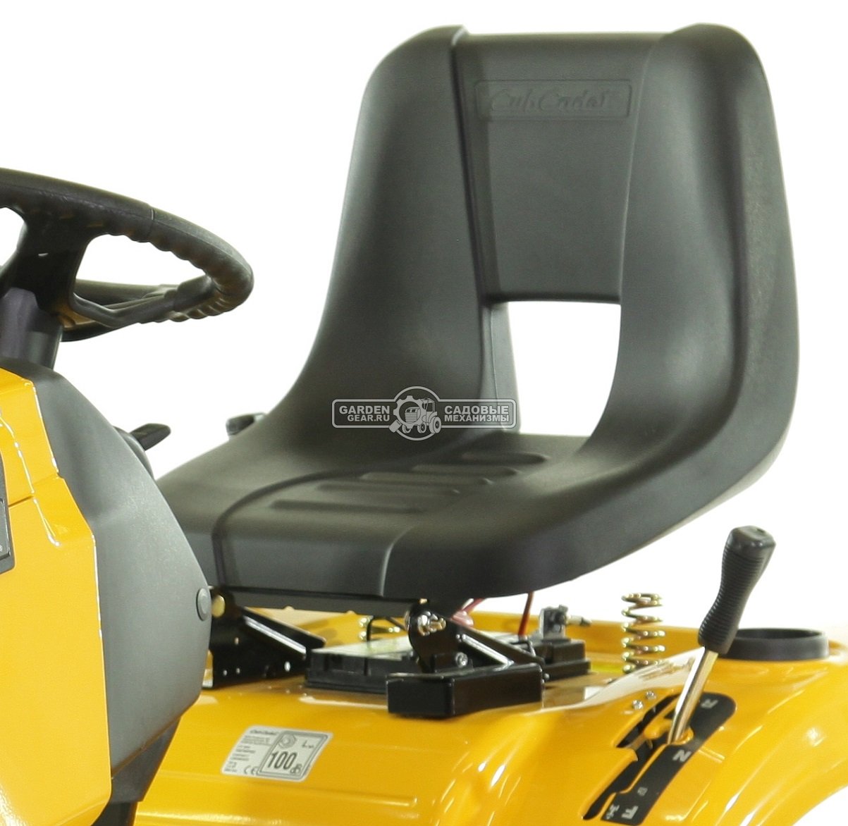 Садовый трактор Cub Cadet LT2 NS96 (USA, Cub Cadet, 439 куб.см., гидростатика, боковой выброс, ширина кошения 96 см., 150 кг.)