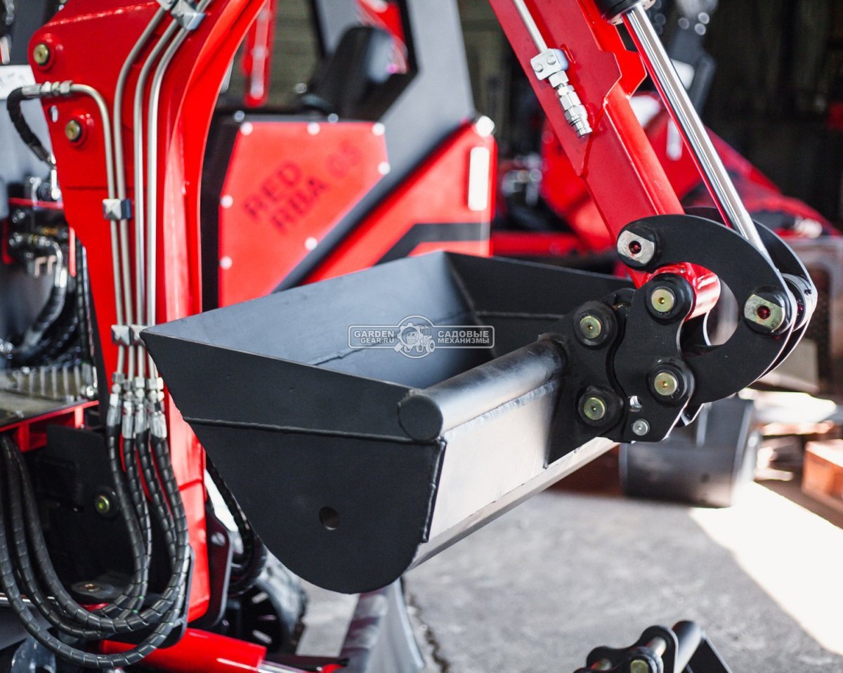 Ковш планировочный RED 600 мм. для мини-экскаватора, 35 кг.