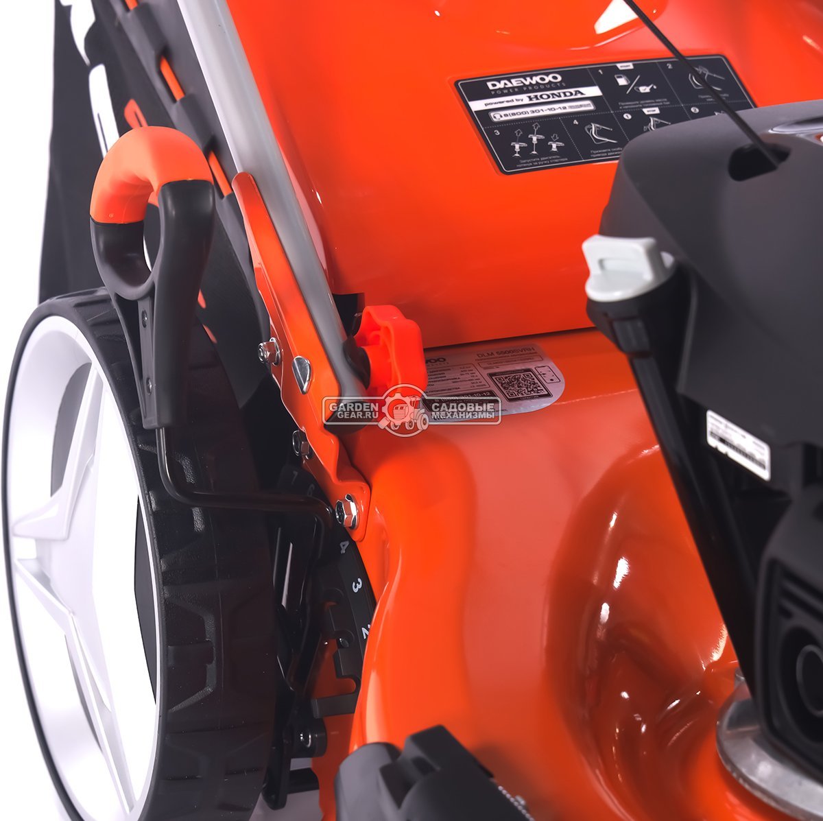 Газонокосилка бензиновая Daewoo DLM 5500SVRH с рояльными колесами (PRC, 54 см, Honda GCV 145 см3, 70 л, Turbo X Blade, вариатор, сталь, 4 в 1, 36 кг)