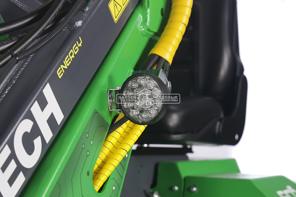 Универсальная машина мини-погрузчик Baumech ML-02 Eco с электродвигателем