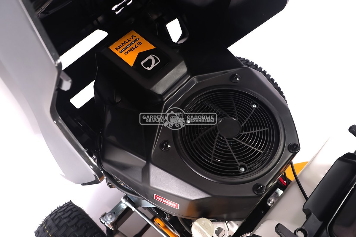 Садовый трактор Cub Cadet LT3 R102 (PRC, Cub Cadet V-Twin, 679 куб.см., гидростатика, травосборник 245 л, ширина кошения 102 см, 211 кг)