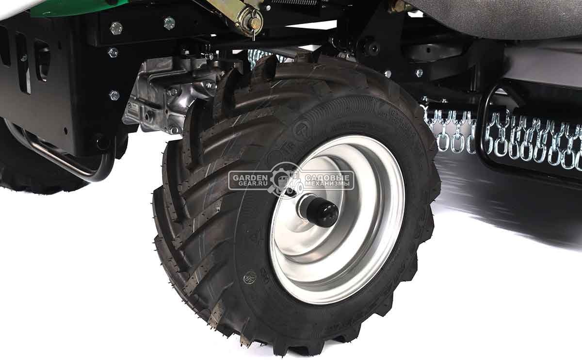 Садовый трактор для высокой травы и работы на склонах Caiman Anteo 4WD 137D2K (CZE, Kawasaki FS730 V-Twin, 726 куб.см., 132 см, дифференциал, 427 кг.)