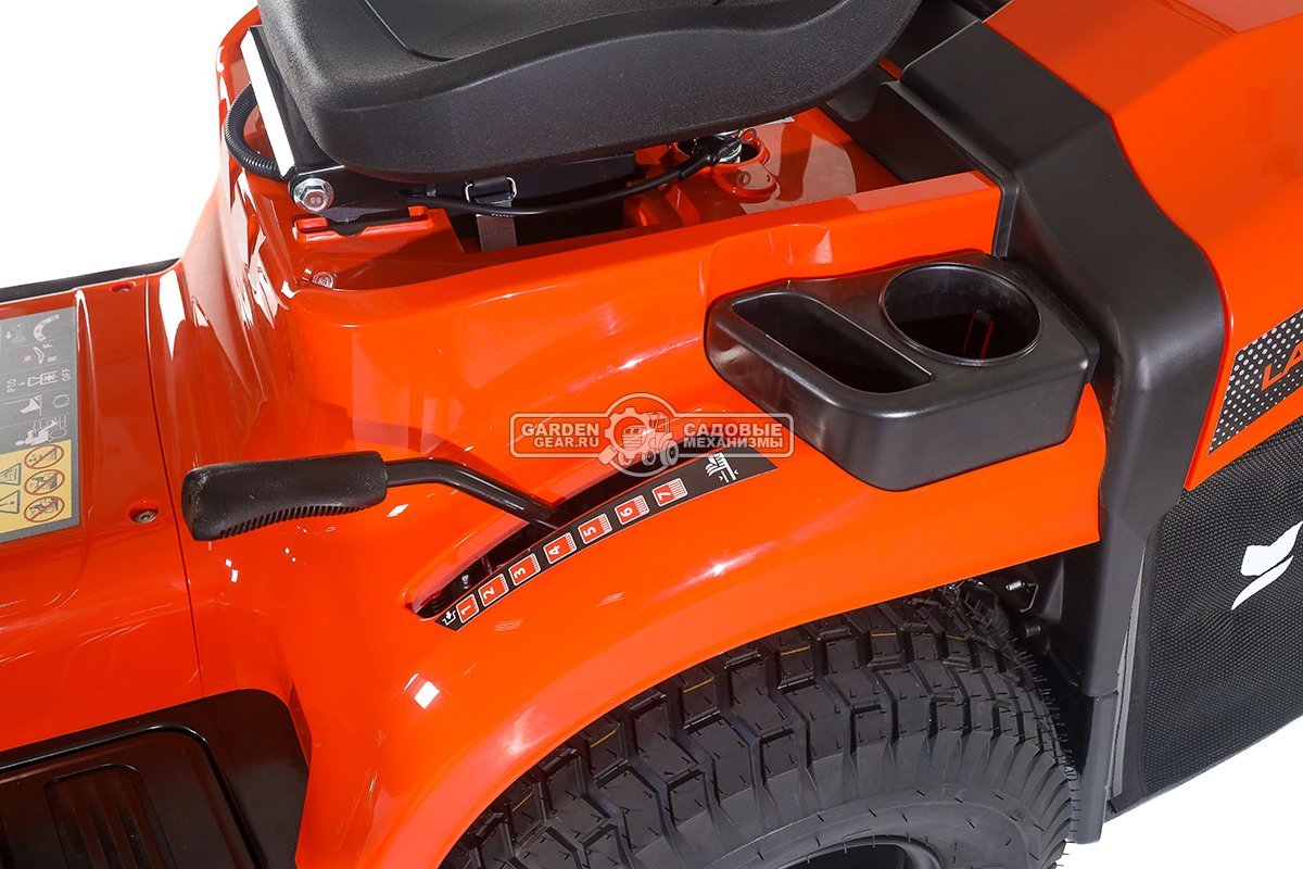 Садовый трактор Yard Fox T 86RBH (PRC, Loncin, 352 куб.см., гидростатика, травосборник 245 л, ширина кошения 86 см, 184 кг)