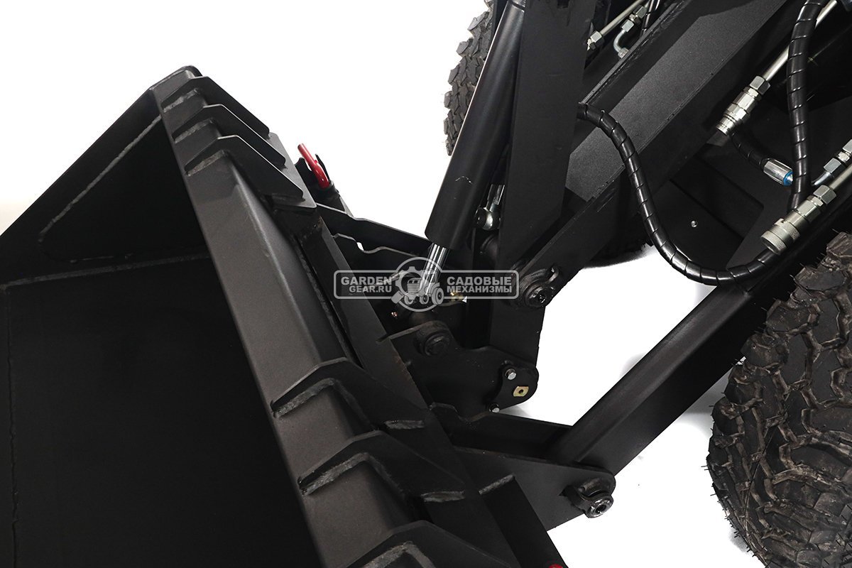 Мини-погрузчик шарнирно сочленённый RED RBF-03 Zongshen GB750EFI 30 л.с., грузоподъемность до 700 кг., ковш 150 л., 1270 кг.