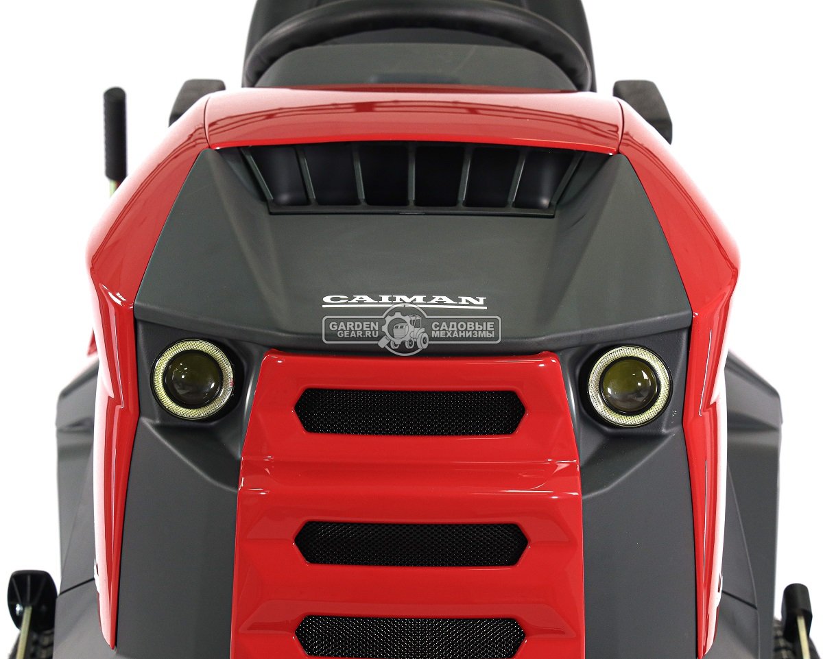 Садовый трактор Caiman Comodo Max 2WD 107D2K2 Red Edition (CZE, Kawasaki, 603 куб.см, гидростатика, дифференциал, травосборник 380 л, 102 см, 285 кг.)