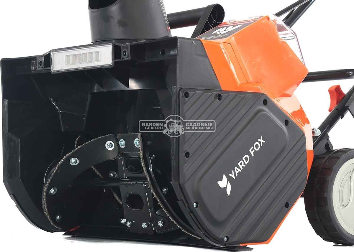 Снегоуборщик аккумуляторный Yard Fox 4625E Basic с 2 АКБ 4 А/ч и ЗУ (PRC, BL 2х20В, ширина 46 см, фара, 2 порта для АКБ, 20 кг)