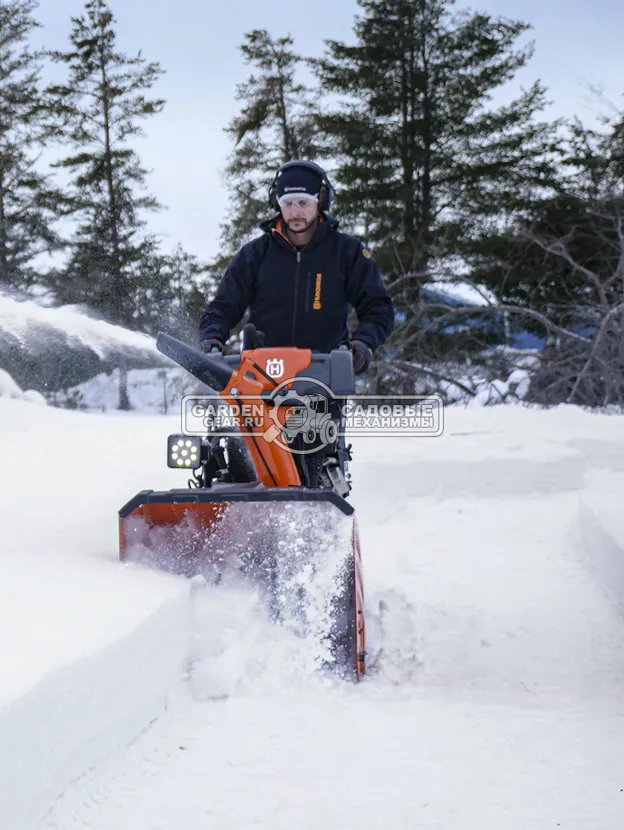 Снегоуборщик Husqvarna ST 330 (USA, 76 см., LCT, 389 куб.см., эл/стартер 220В, разблокировка колёс, боковая фара LED, 132,4 кг)