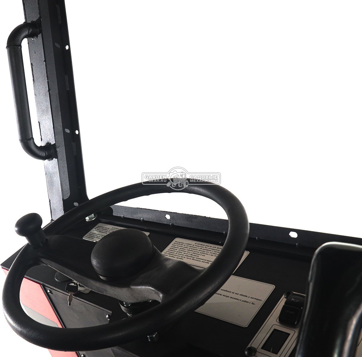 Мини-погрузчик шарнирно сочленённый RED RBF-03 Zongshen GB750EFI 30 л.с., грузоподъемность до 700 кг., ковш 150 л., 1270 кг.