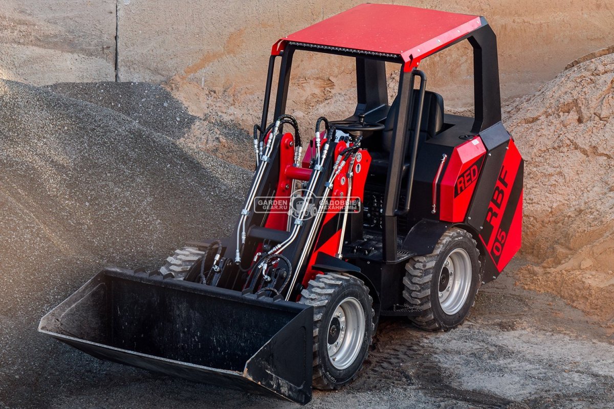 Мини-погрузчик шарнирно сочленённый RED RBF-05 с открытой кабиной Lifan 37 л.с., грузоподъемность до 1000 кг., ковш 300 л., 1600 кг.