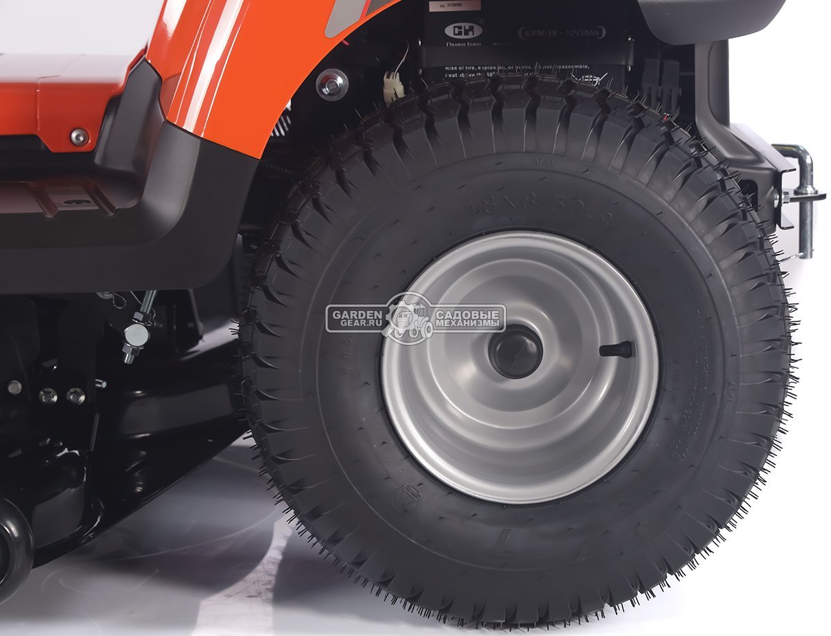 Садовый трактор Yard Fox Optima T 108 SDH (PRC, Loncin V-Twin 586 куб.см., гидростатика, боковой выброс, ширина кошения 108 см, 200 кг)