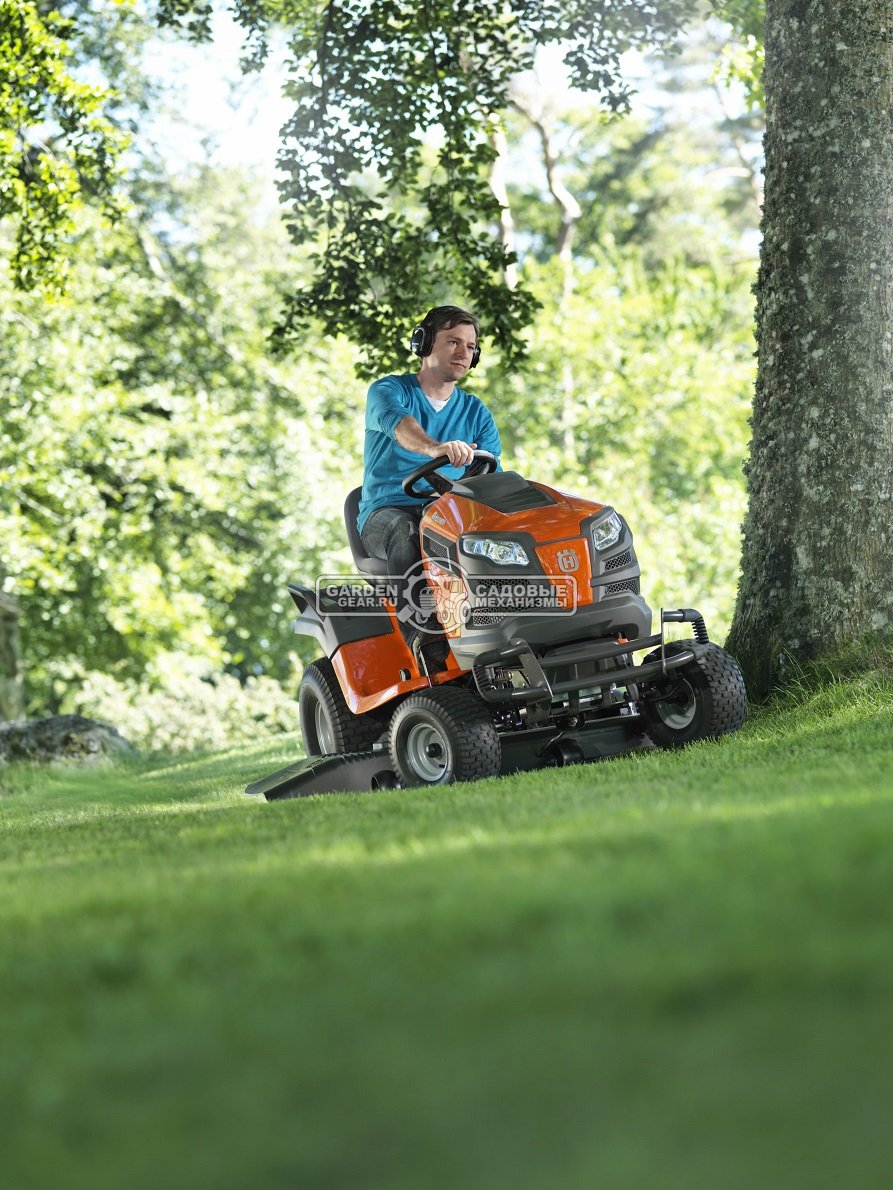 Садовый трактор Husqvarna TS 346 (USA, B&S V-Twin, 721 куб.см., гидростатика, боковой выброс, ширина кошения 117 см., U-Cut, RapidReplace, 232 кг.)