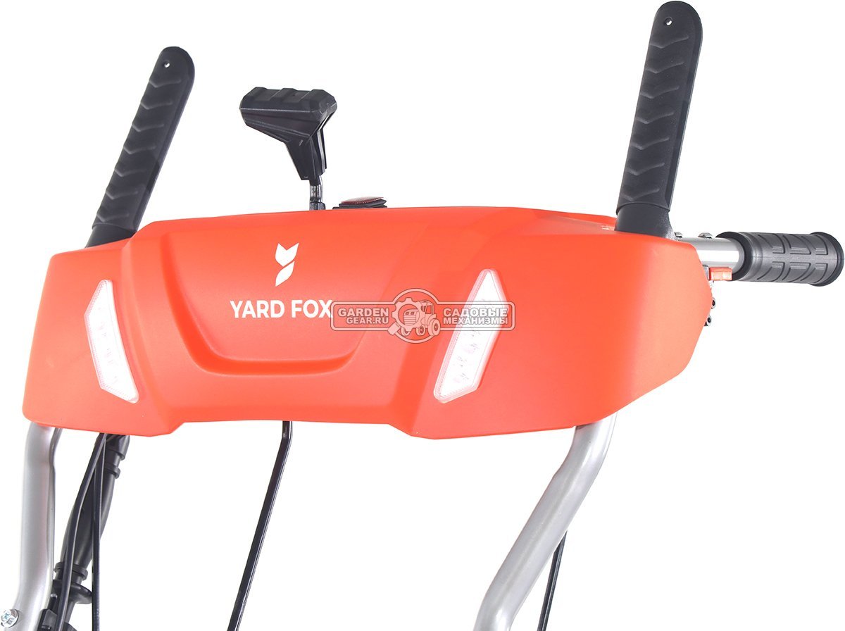 Снегоуборщик Yard Fox 6652E Basic (PRC, 66 см, Rato, 224 см3, эл/стартер 220В, подогрев рукояток, фара, скорости 6/2, 60 кг)