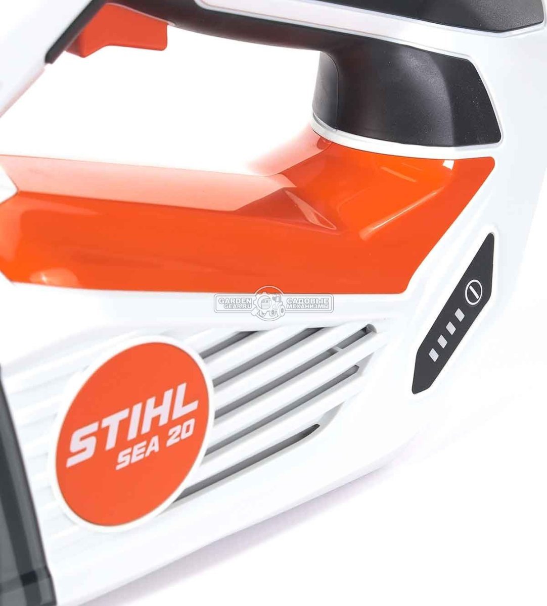 Пылесос аккумуляторный Stihl SEA 20 SET c AS2 и AL1 (PRC, 10,8В, 2,5 Ач, 1020 л/мин, 80 мбар, контейнер 0,75 л, сумка, 1,1 кг.)