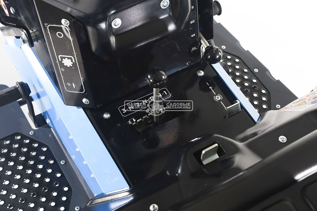 Садовый трактор Нева MT1-ZS (RUS, дека 110 см. - опция, Zongshen GB420SE, 420 см3, механич.трансмиссия, фара, боковой выброс, 395 кг)