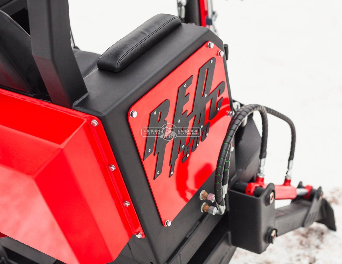 Экскаваторная навеска на мини-трактора RED Trac T500 от ВОМ, глубина копания 2,2 м., ковш 250 мм., 380 кг.