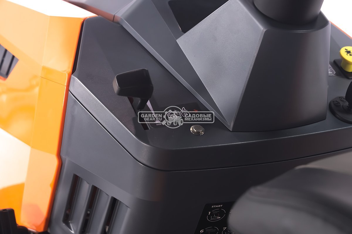 Садовый трактор Villartec MR1690H (PRC, Loncin 452 куб.см., LED дисплей, гидростатика, травосборник 320 л, ширина кошения 90 см, 187 кг.)