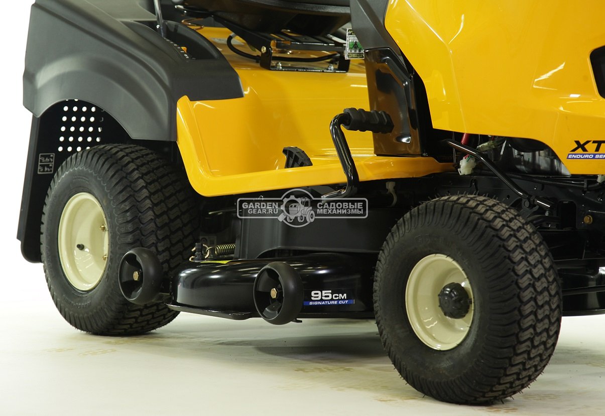 Садовый трактор Cub Cadet XT3 QR95 (USA, Kawasaki, V-Twin, 726 куб.см., гидростатика, травосборник 360 л., ширина кошения 95 см., 247 кг.)