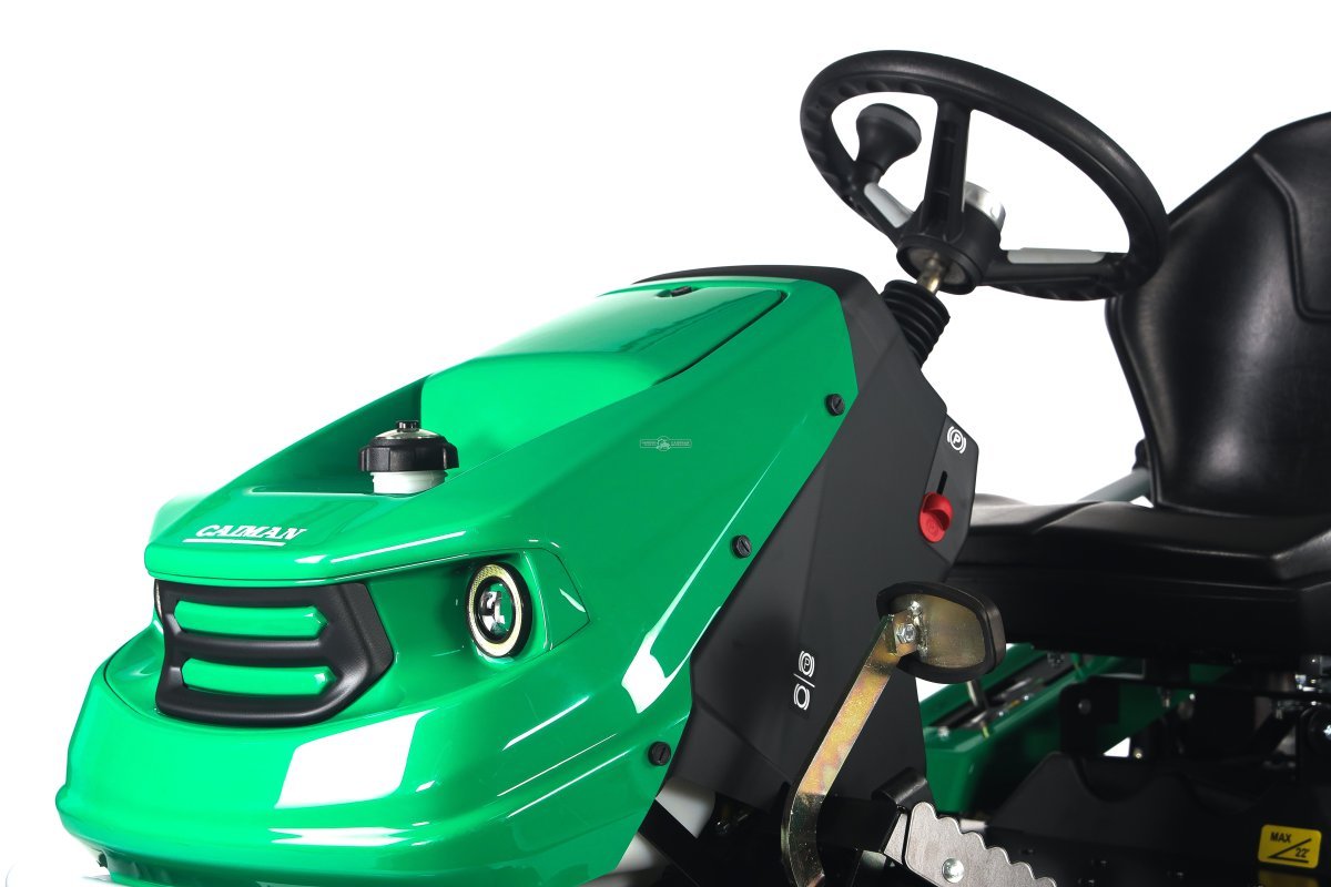 Садовый трактор для высокой травы и работы на склонах Caiman Croso Max 4WD 97D2C2 (CZE, Caiman V-Twin, 708 куб.см., 92 см, дифференциал, 349 кг.)