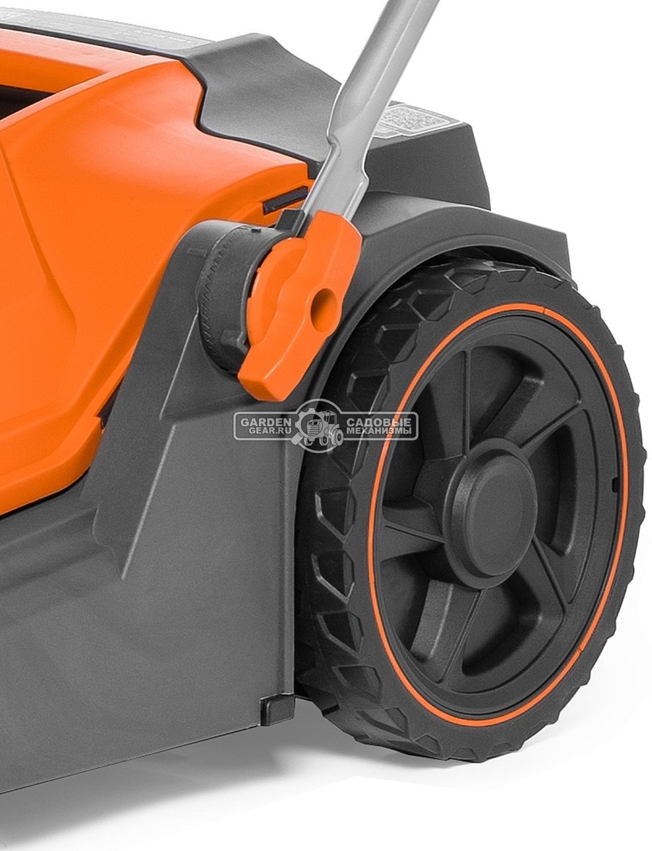 Подметальная механическая щетка Daewoo DASW 6520 (PRC, до 1800 м2/ч., ширина 65 см., диаметр щетки 26 см., мусоросборник 20 л., 9,1 кг.)