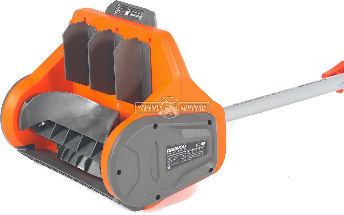 Снегоуборщик аккумуляторный / лопата Daewoo DAST 3421Li SET c АКБ 4 А/ч и ЗУ (PRC, BL 21В, ширина 34 см, 4.3 кг)