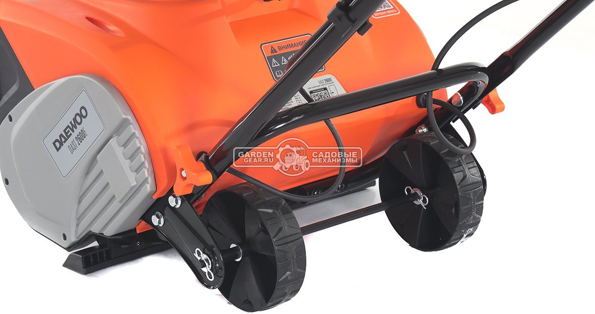 Снегоуборщик электрический Daewoo DAST 2600E (PRC, 46 см., 2600 Вт., LED фара, 15,5 кг.)