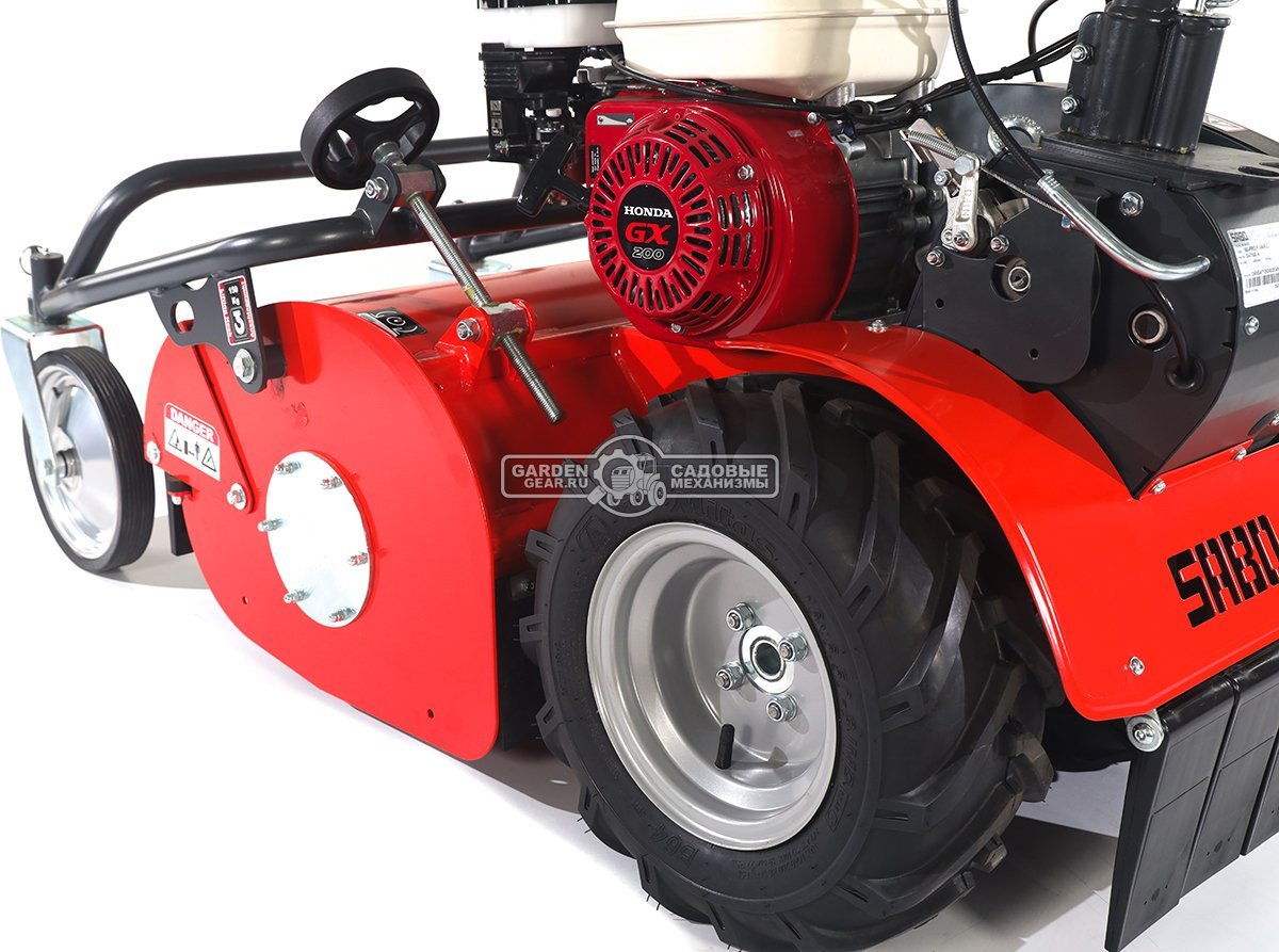 Косилка для высокой травы и кустов SABO 60-PRO F VARIO цеповая (GER, 60 см, Honda GX200, 196 куб.см., 32 Y-ножа, Vario Automat, 120 кг.)