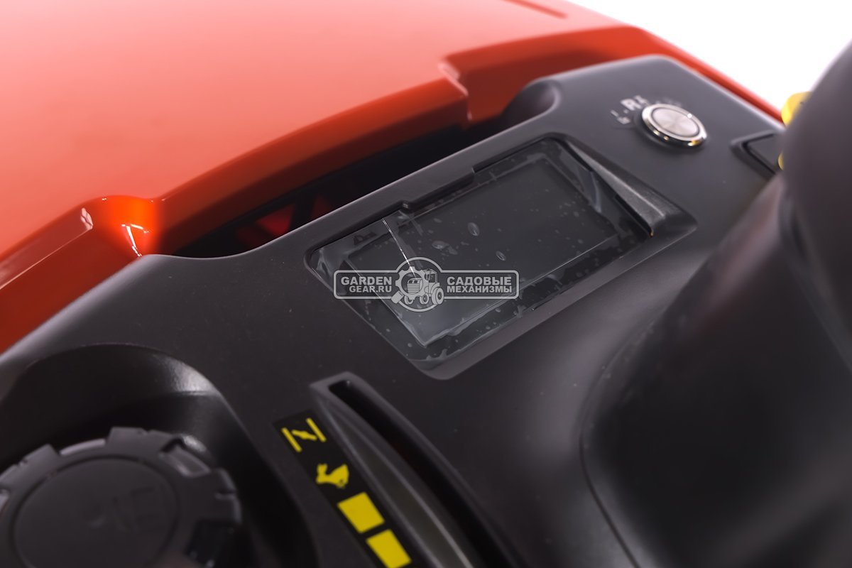 Садовый трактор Yard Fox Optima T 86 RBH (PRC, Loncin 432 куб.см., гидростатика, травосборник 260 л, ширина кошения 86 см, 190 кг)