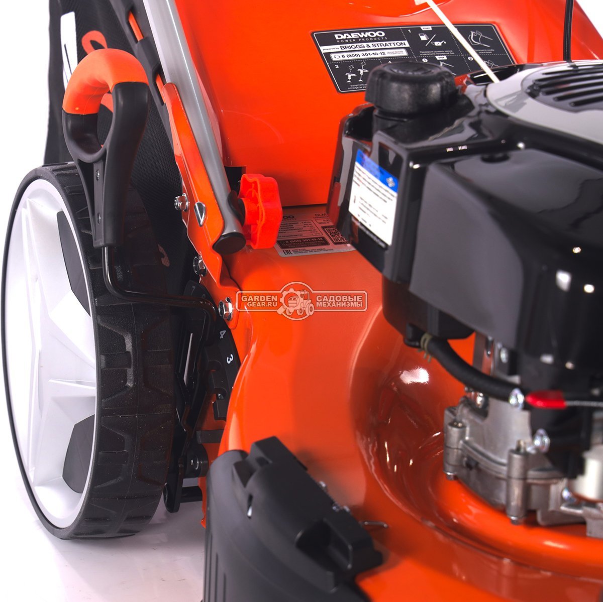 Газонокосилка бензиновая Daewoo DLM 5500SVRB с рояльными колесами (PRC, 54 см, B&S 750EX, 161 см3, 70 л, TURBO X BLADE, вариатор, сталь, 4 в 1, 36 кг)