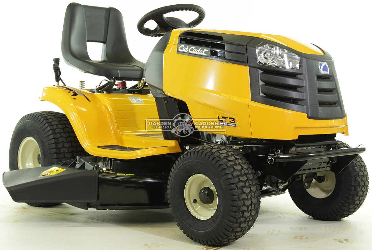 Садовый трактор Cub Cadet LT3 PS107 (USA, Cub Cadet 679, V-Twin, 679 куб.см., гидростатика, боковой выброс, ширина кошения 107 см., 175 кг.)