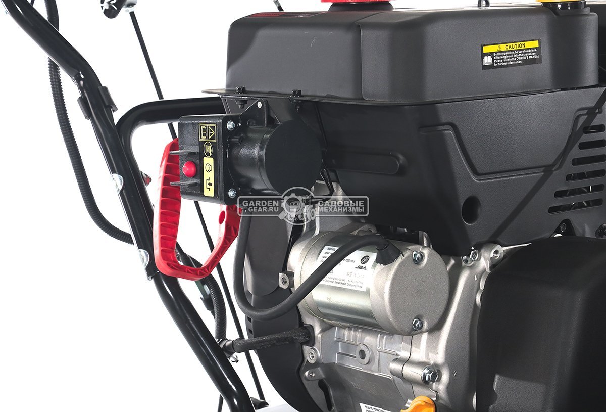 Снегоуборщик Evoline SBG 700 LE (PRC, 70 см, Loncin 383 см3, эл/стартер 220В, фара, автоматич. дифференциал, скорости 6/2, подогрев рукояток,120 кг)