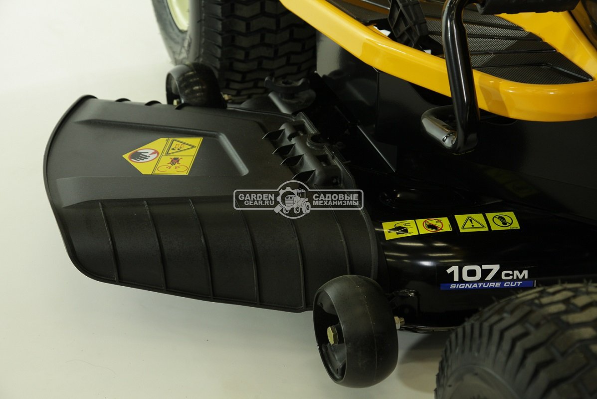 Садовый трактор Cub Cadet XT2 PS107 (USA, Kawasaki, V-Twin, 603 куб.см., гидростатика, боковой выброс, ширина кошения 107 см., 210 кг.)