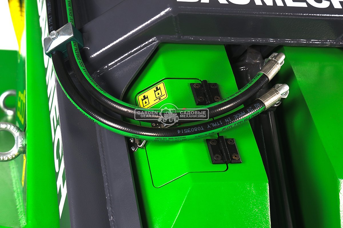 Универсальная машина мини-погрузчик Baumech ML-03 Eco с электродвигателем