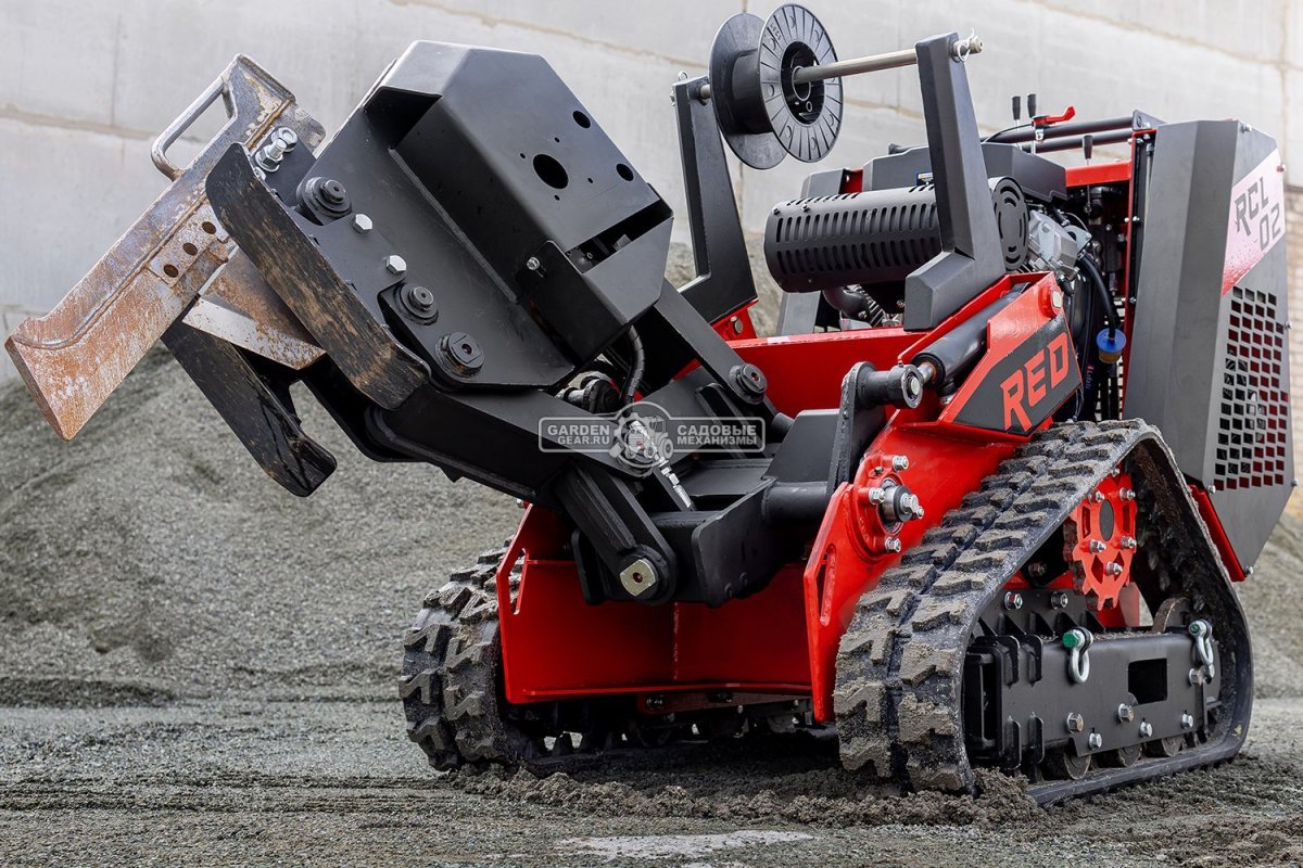 Мини-кабелеукладчик самоходный гусеничный RED RCL-02 Loncin 35 л.с., глубина укладки кабеля до 35 см., сечение кабеля до 40 мм., 3 м/мин., 900 кг.