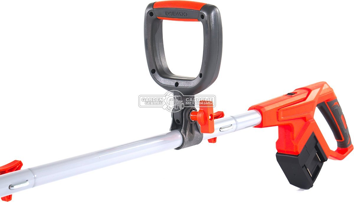 Снегоуборщик аккумуляторный / лопата Daewoo DAST 4242Li SET с 2 АКБ 4 А/ч и ЗУ (PRC, BL 2х21В, ширина 42 см, 6.8 кг)