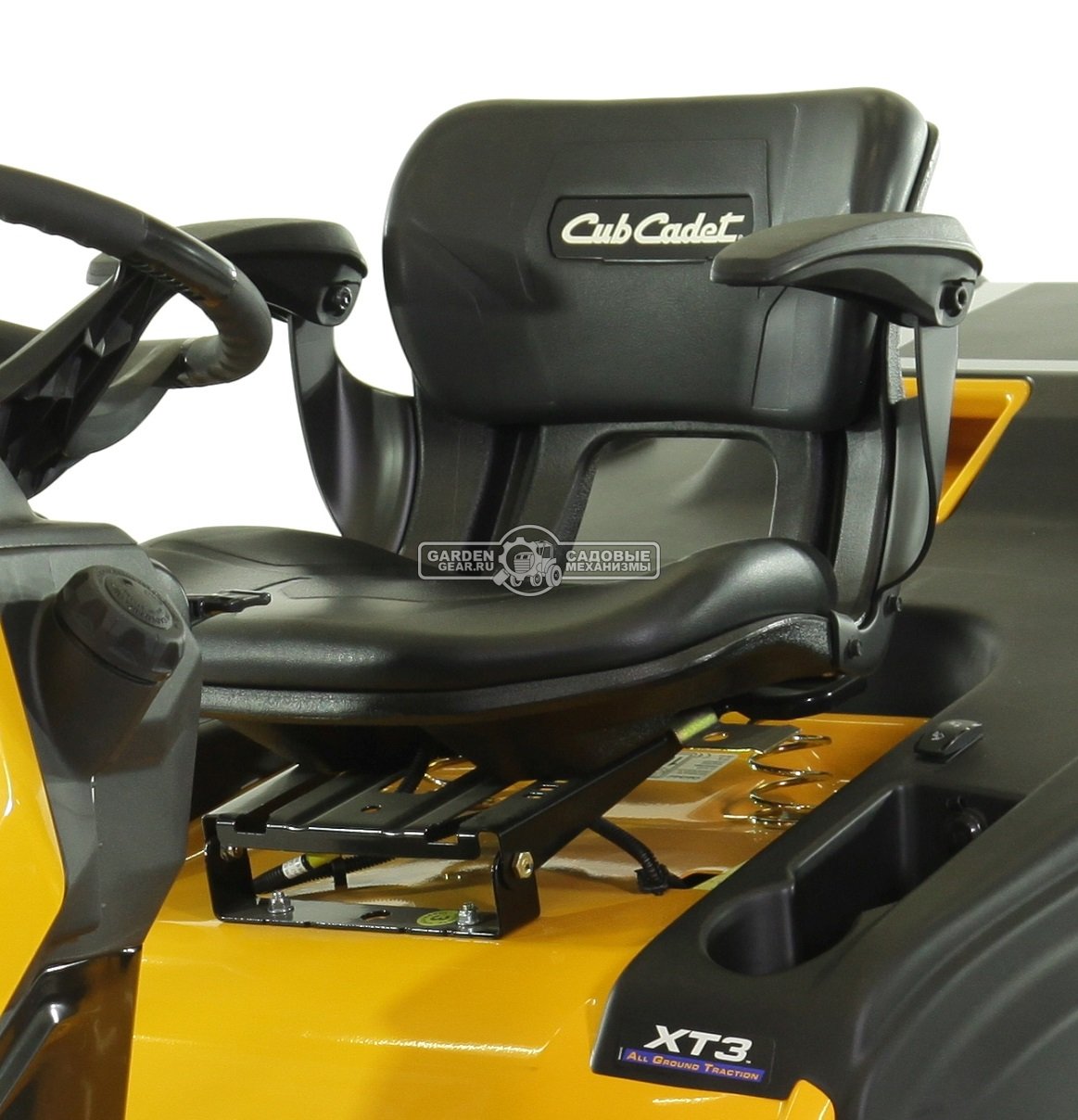 Садовый трактор Cub Cadet XT3 QR106E (USA, Kawasaki, V-Twin, 726 куб.см, гидростатика, травосборник 360 л., ширина кошения 106 см, 268 кг.)