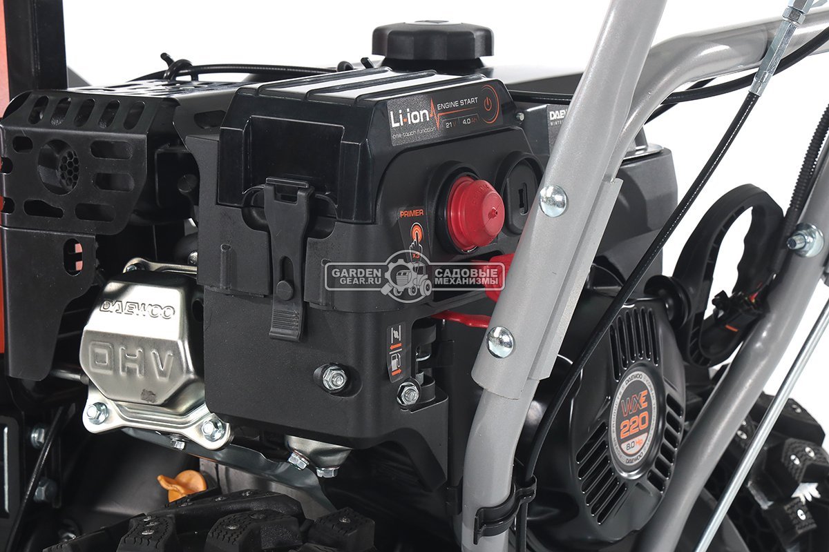 Снегоуборщик Daewoo S 7565 (PRC, 65 см., Daewoo, 220 см3, скорости 6/2, колеса EX-ICE, запуск от аккумулятора 21В, фара, 67 кг.)